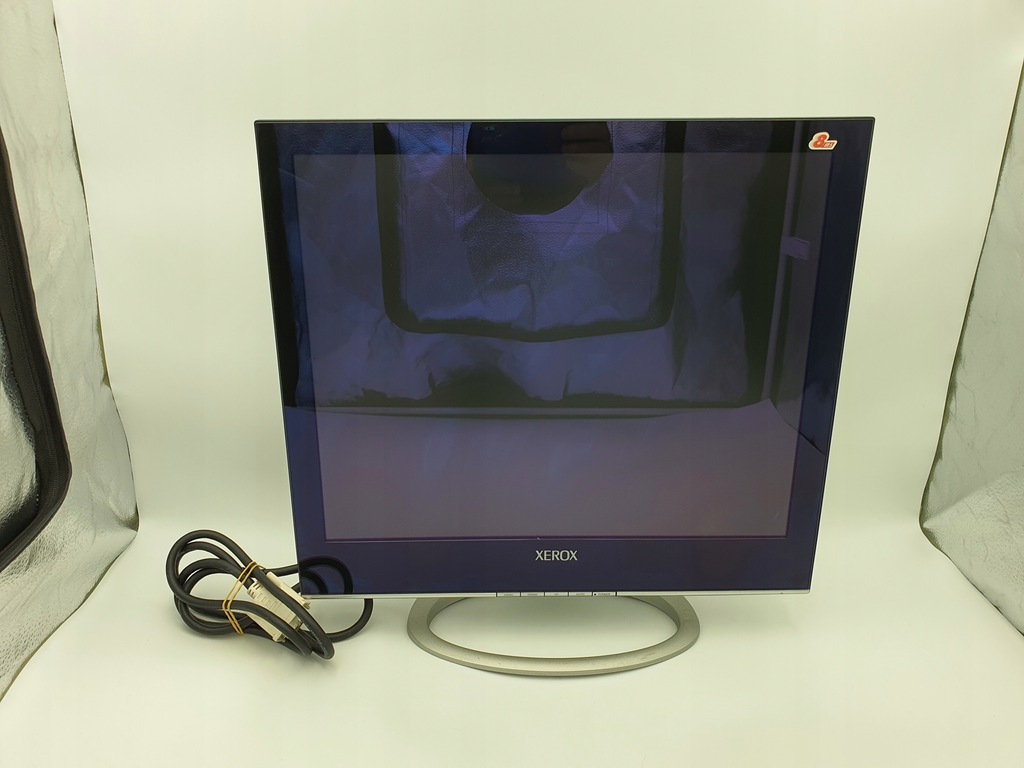 مانیتور استوک XEROX مدل XL-775 سایز 17 اینچ
