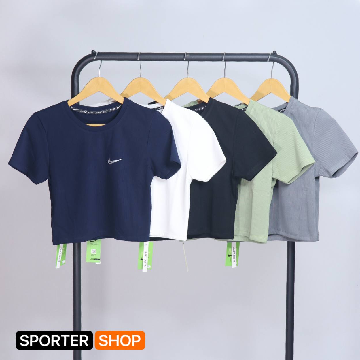 کراپ ورزشی زنانه Nike