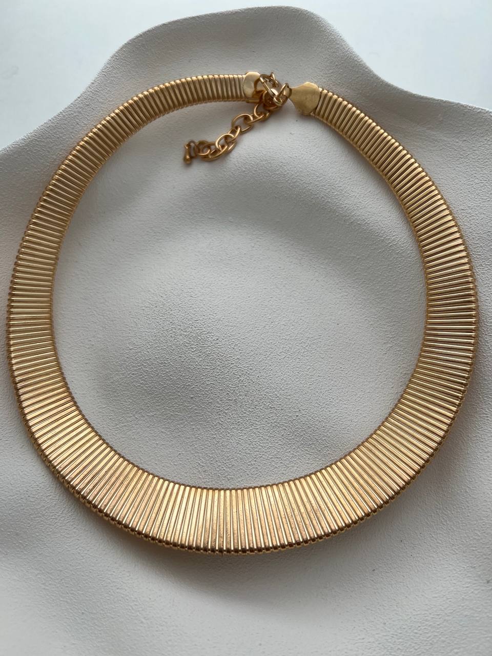 طوق بوهمی