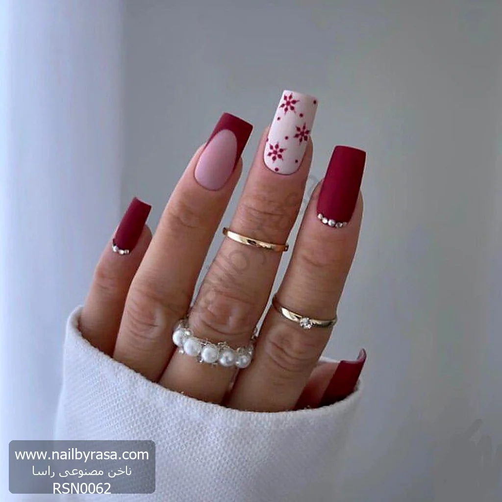 ناخن مصنوعی طرح دانه برف قرمز و نگین‌دار زرشکی مات مربعی بلند راسا - RSN0062