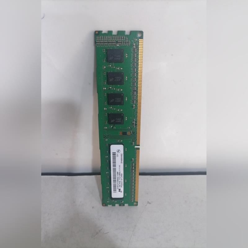 یک عدد رم 2 گیگ DDR3 HP Micronباس 1600(استوک)