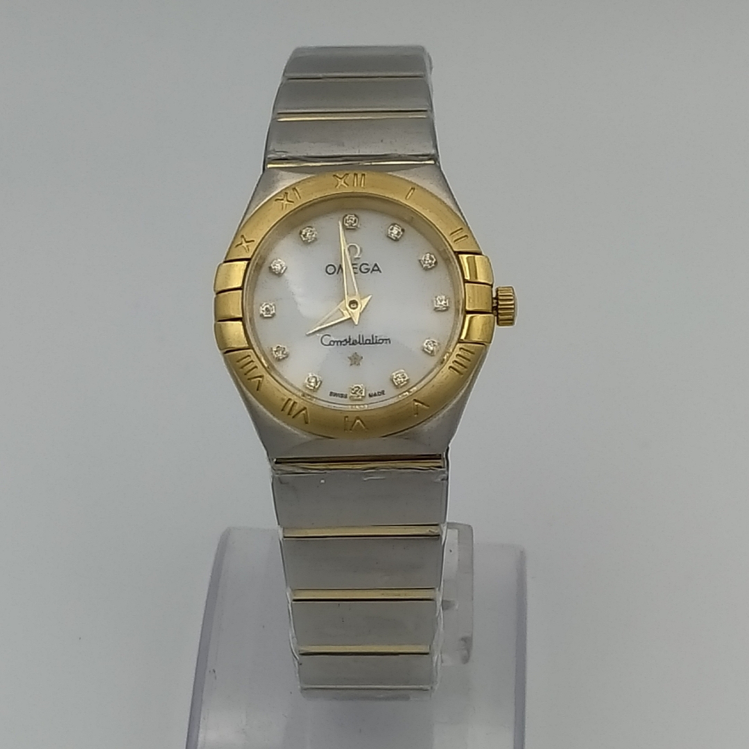 ساعت زنانه امگا کانسلیشن استیل طلاییOMEGA