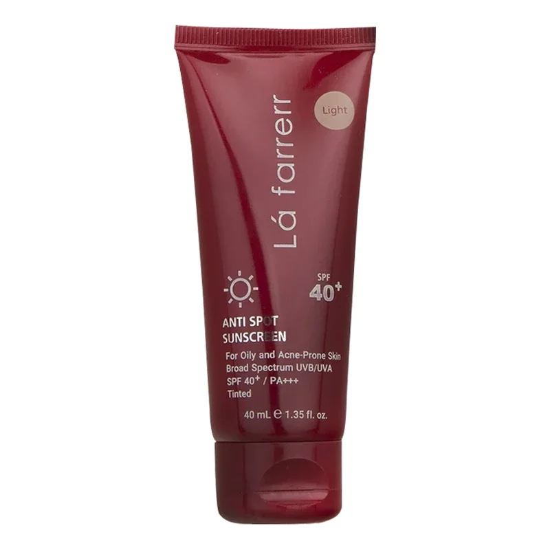 کرم ضدآفتاب و ضدلک رنگی لافارر مدل SPF40-Light مناسب پوست چرب و مستعد آکنه
